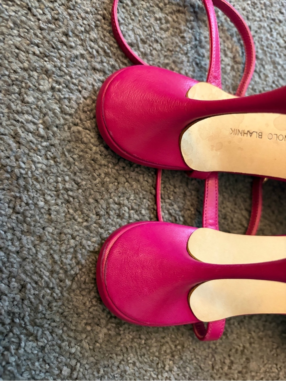Manolo Blahnik Hot Pink leather Strappy Heels with Bow - Picture 9 of 16
